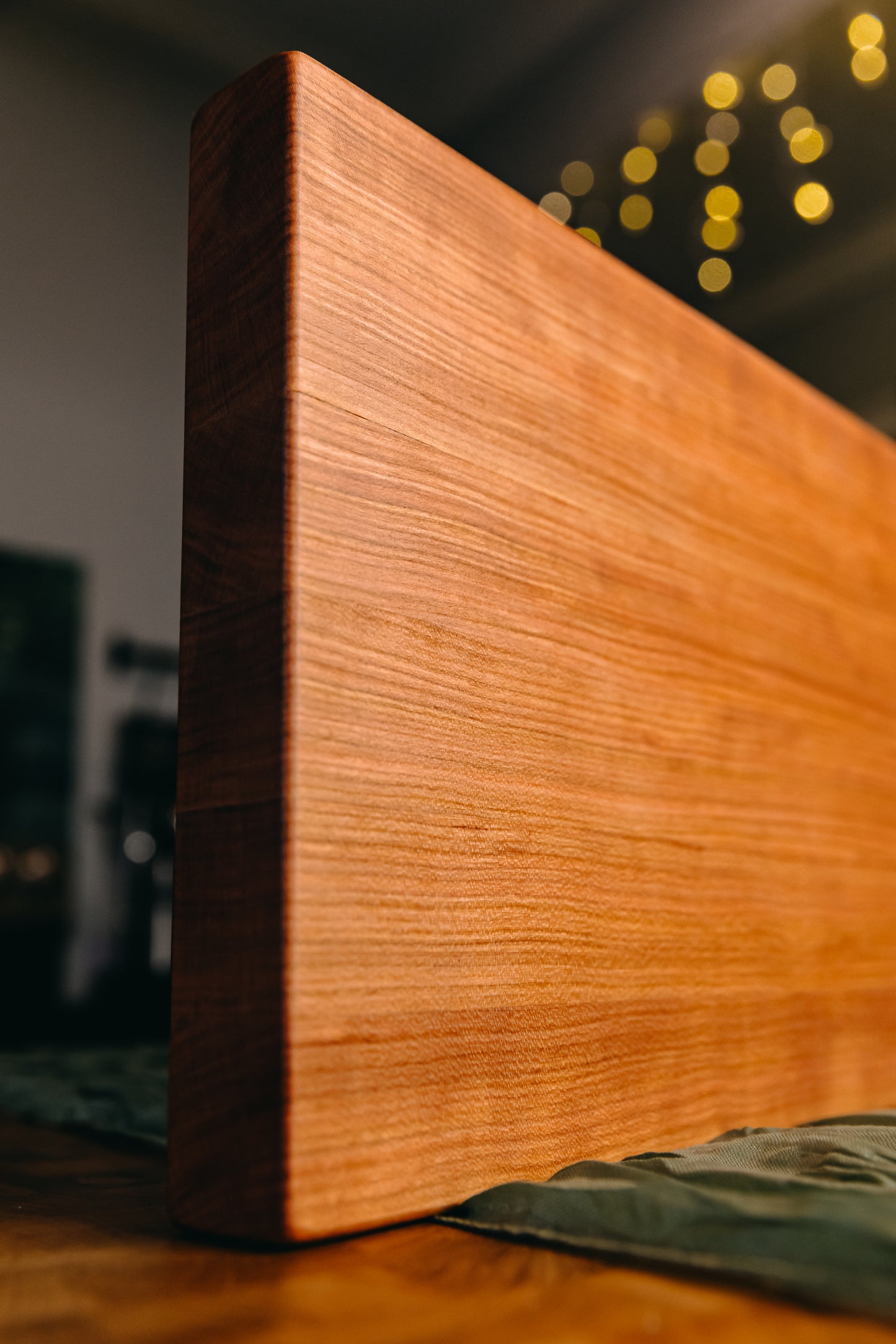 Edge Grain Sapele Cutting Board