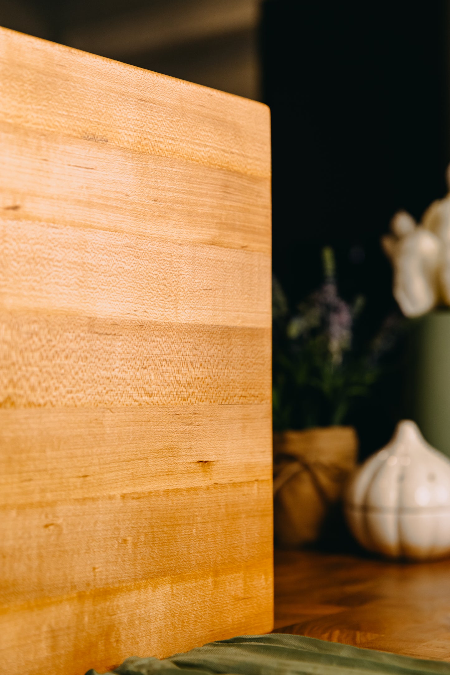 Edge Grain Hard Maple Cutting Board