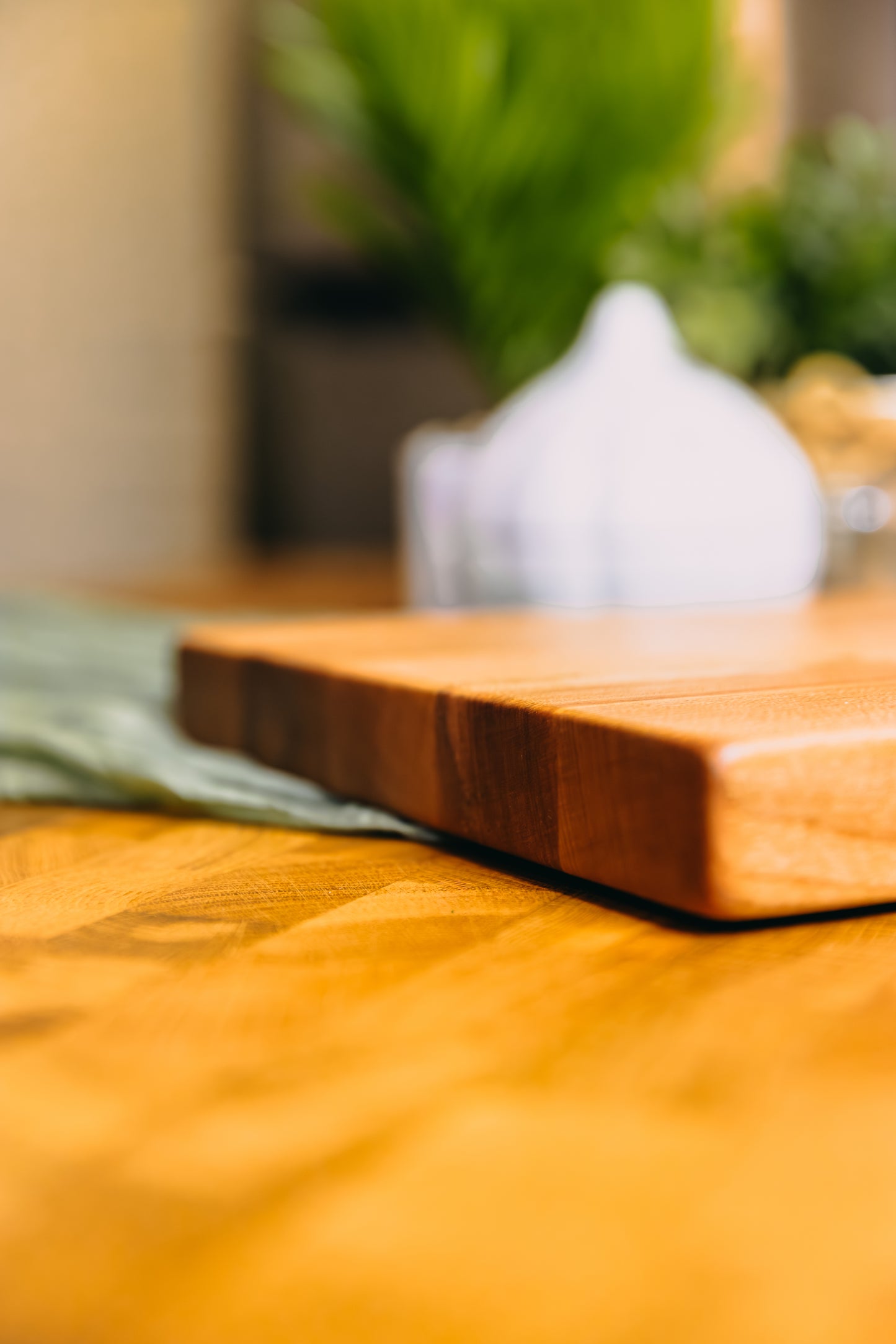 Edge Grain Hard Maple Serving Board (One-Off 003)