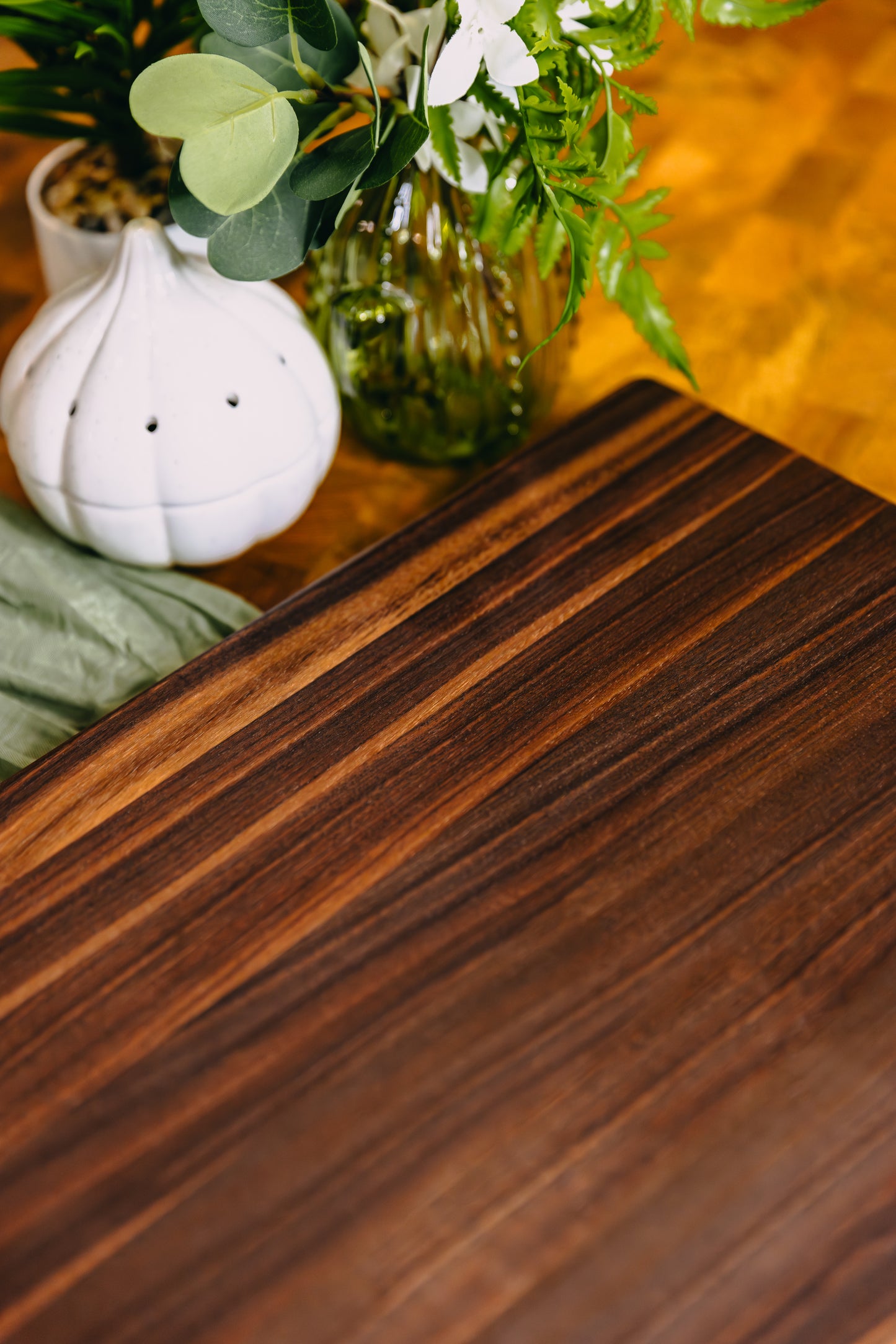 Edge Grain Black Walnut Cutting Board (One-Off 002)