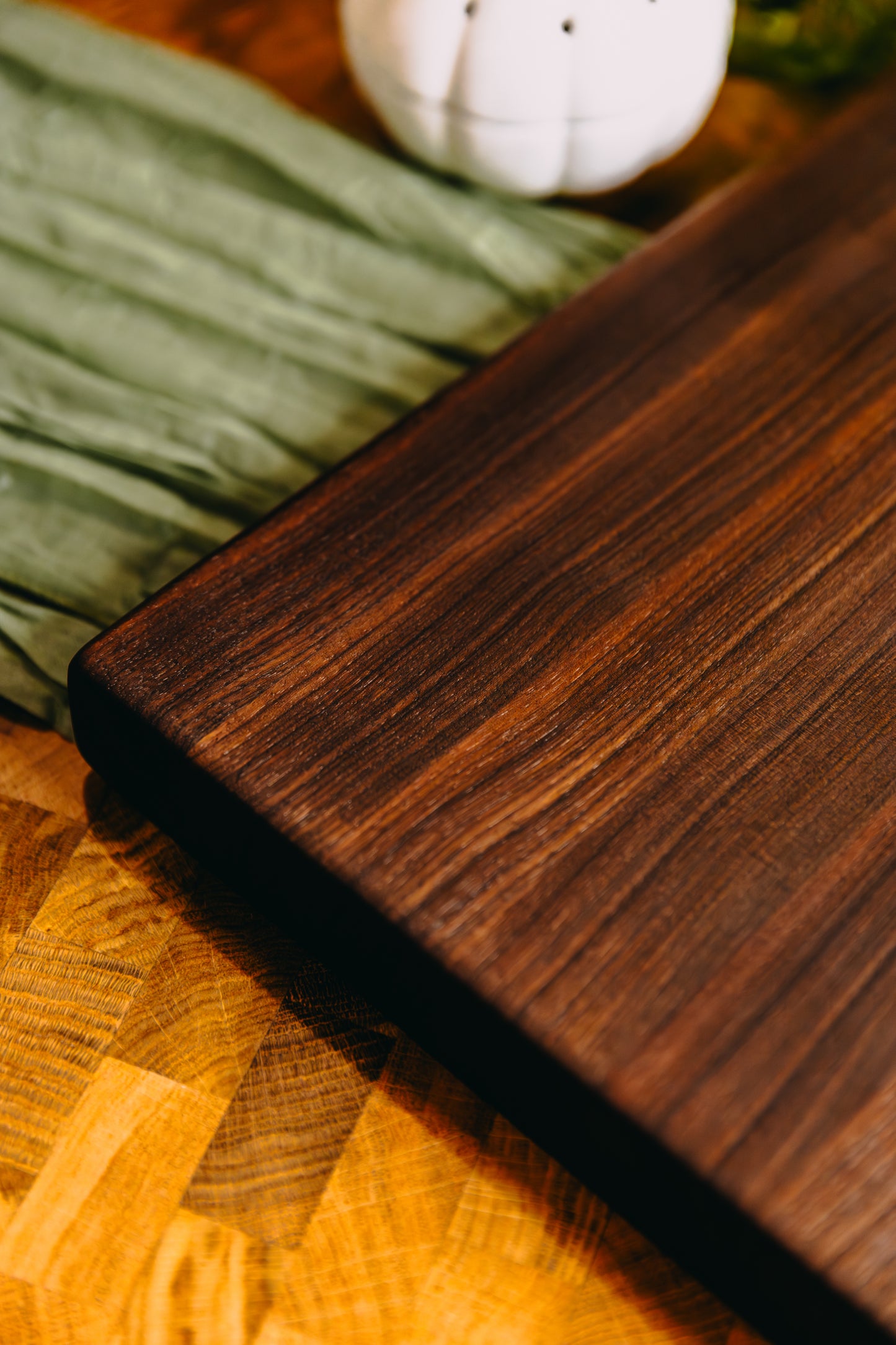 Edge Grain Black Walnut Cutting Board (One-Off 002)