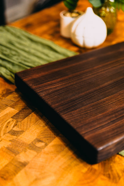 Edge Grain Black Walnut Cutting Board (One-Off 002)