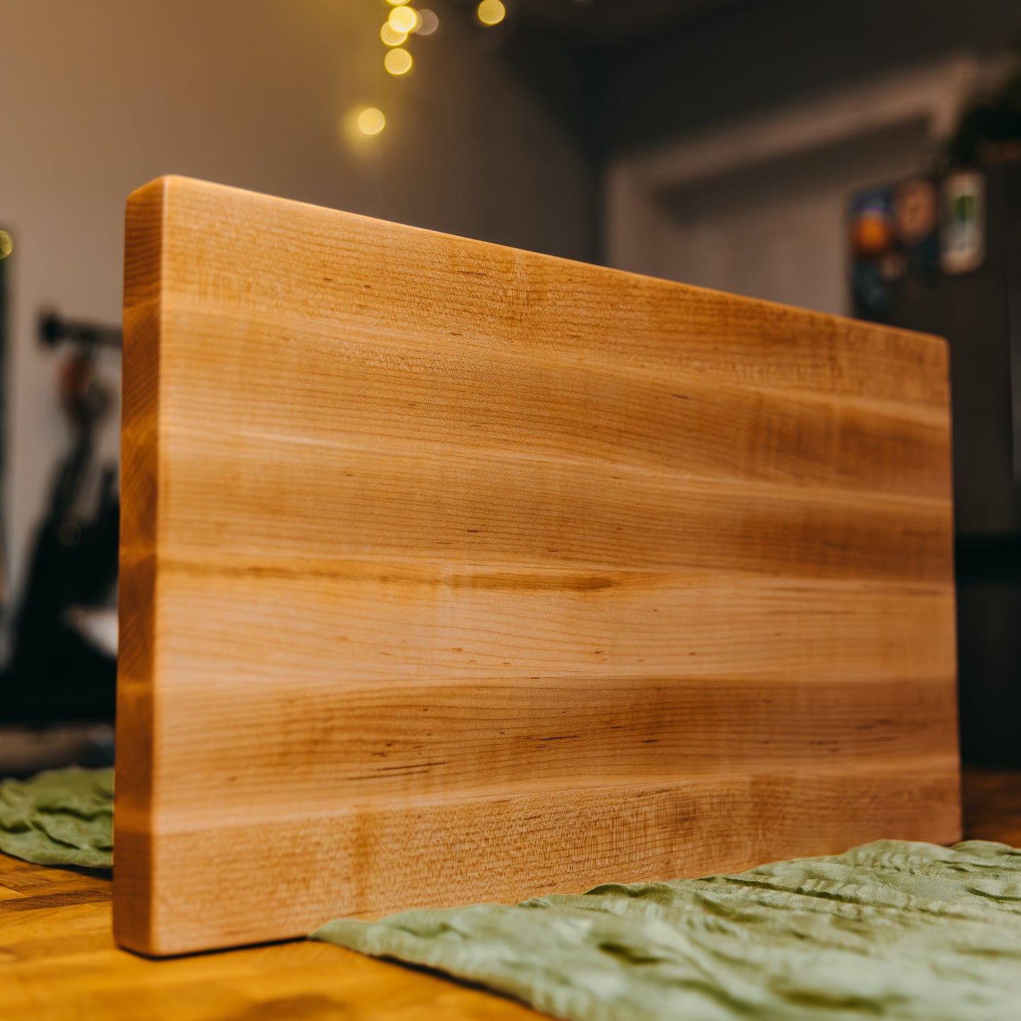 Edge Grain Hard Maple Cutting Board - One-Off 001 - "Curly"