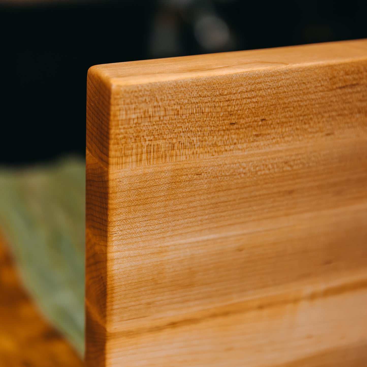 Edge Grain Hard Maple Cutting Board - One-Off 001 - "Curly"