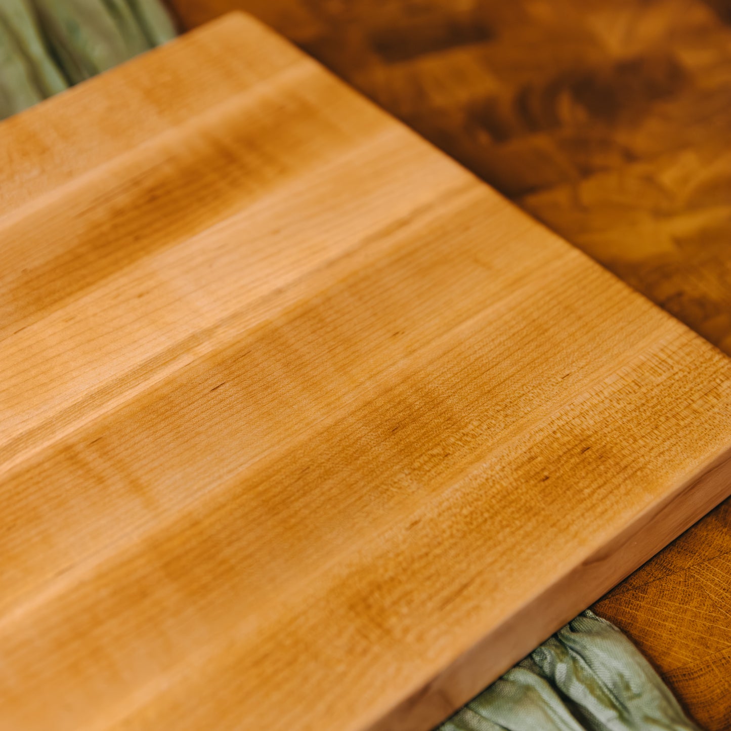 Edge Grain Hard Maple Cutting Board - One-Off 001 - "Curly"