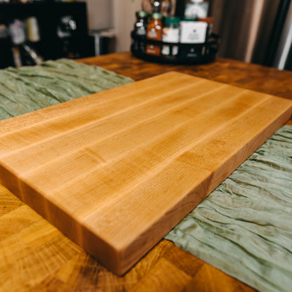 Edge Grain Hard Maple Cutting Board - One-Off 002 - "Curly"