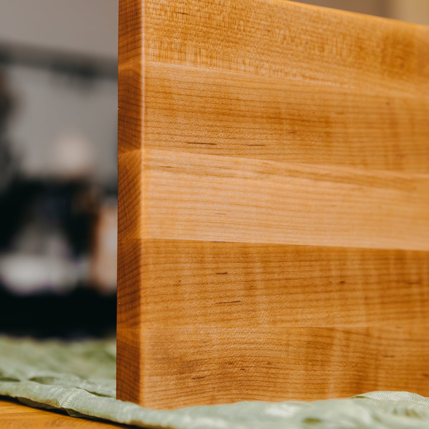 Edge Grain Hard Maple Serving Board (One-Off 004) - "Curly"