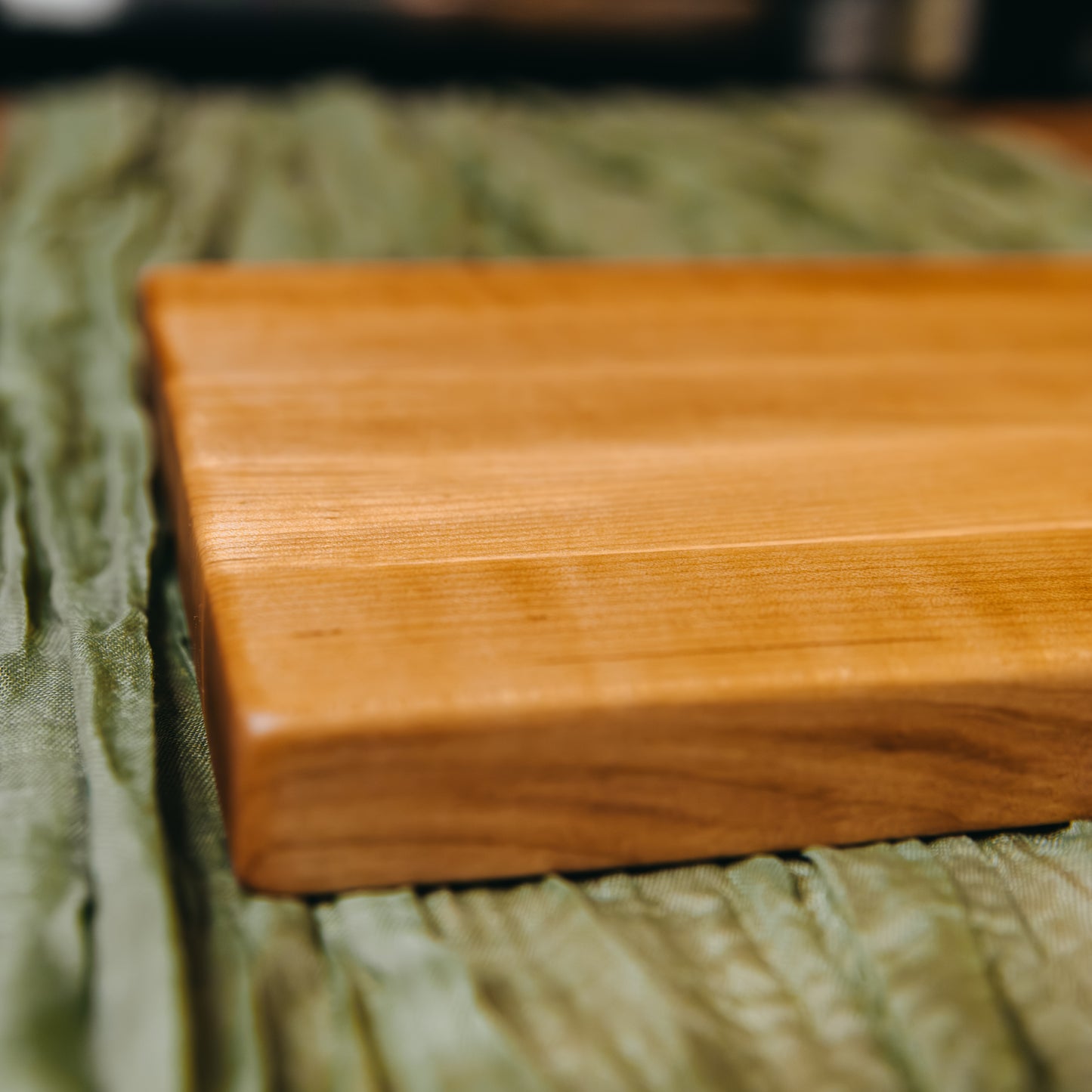 Edge Grain Hard Maple Serving Board (One-Off 007) - "Curly"